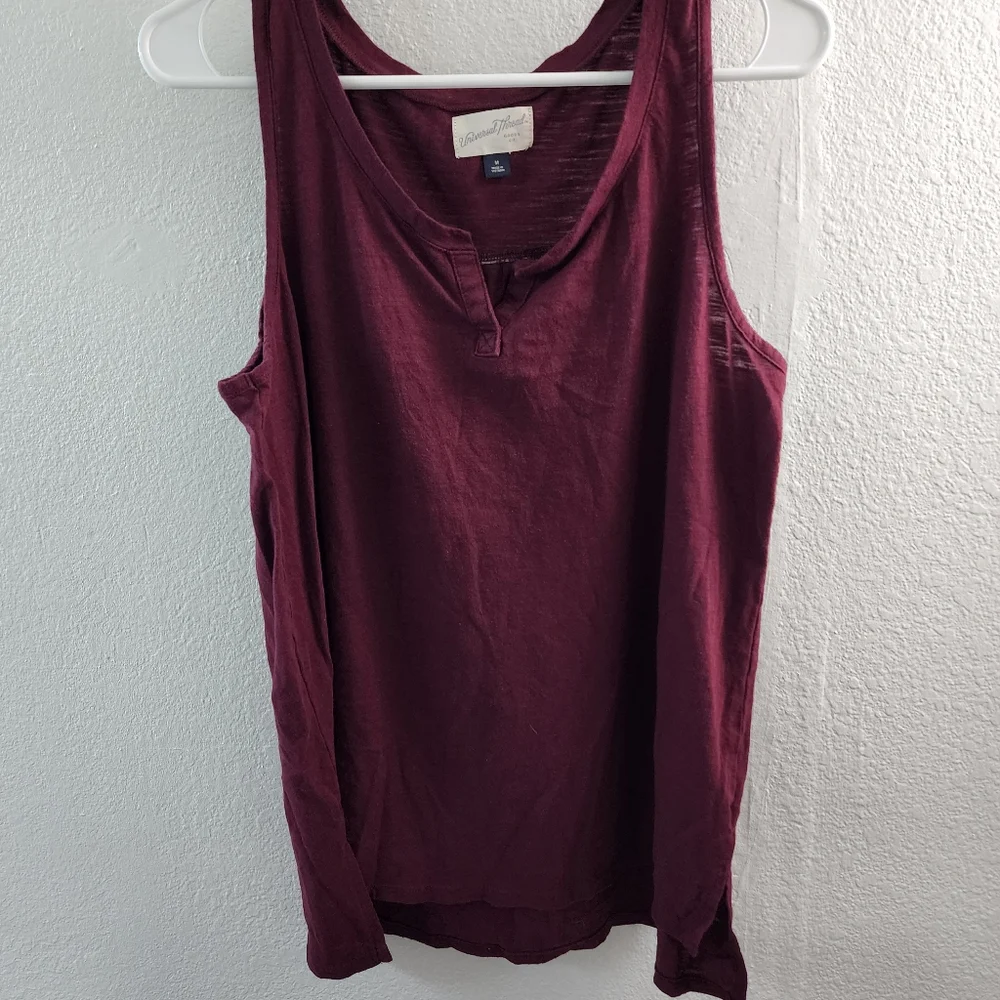 Cute Maroon Sleeveless Top - Picture 1 of 4